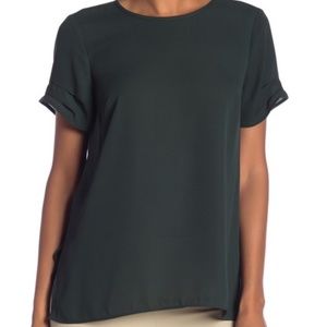 ☃️3 for $23 ☃️DR2 by Daniel Rainn SS Forest Green Crew Neck Top